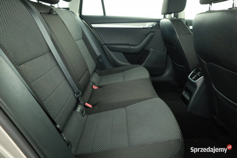 Skoda Octavia 14 TSI Piaseczno