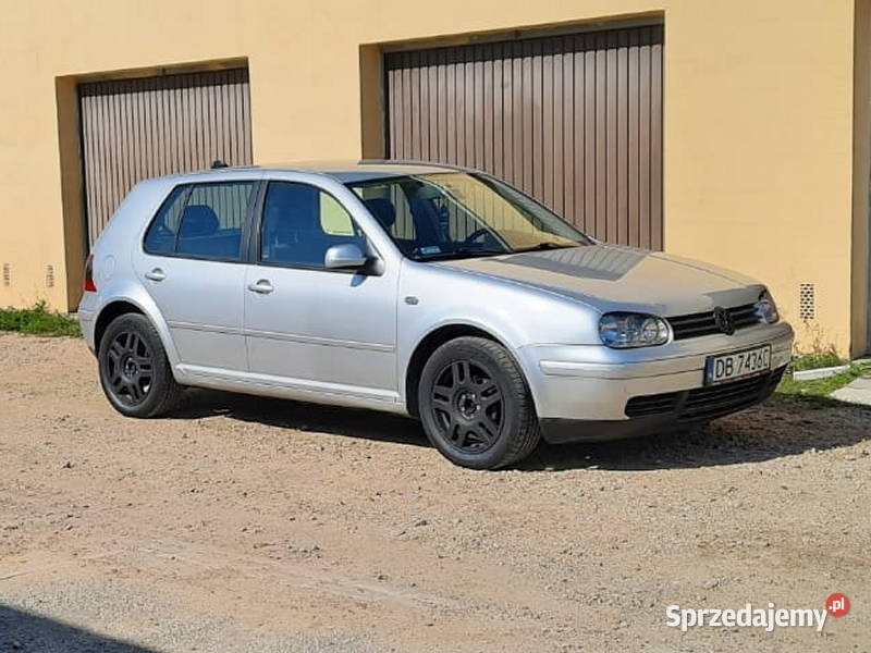 VW GOLF IV 16 16V MPI 105 Highline 5dr garażowany