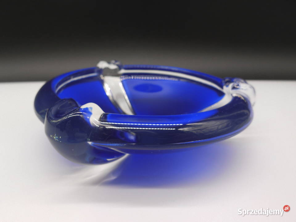 Popielniczka ze szkła kobaltowego lata 70 Raszków sprzedam