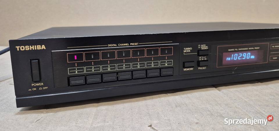 Tuner radiowy Toshiba STS37 FM