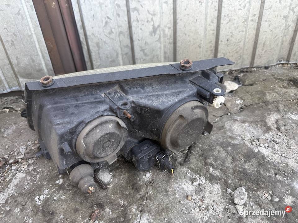 Lampa prawa przód VW Passat B5 Ostrów Wielkopolski sprzedam