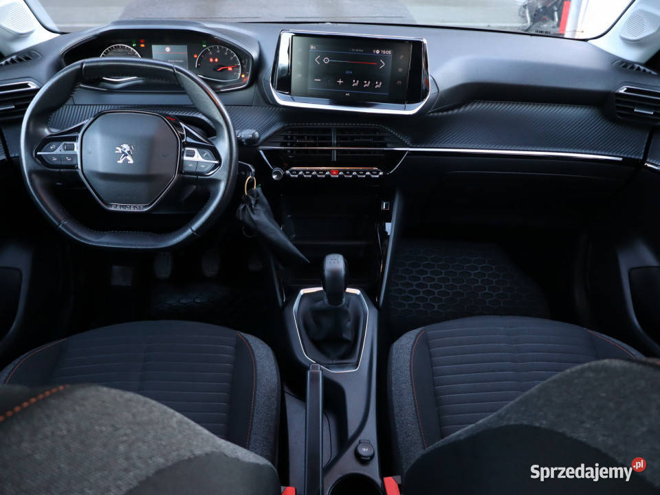 Peugeot 208 12 PureTech Bielany Wrocławskie