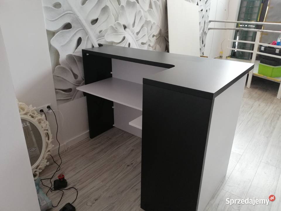 Lada recepcyjna recepcja Narożna Łódź wyposażenie