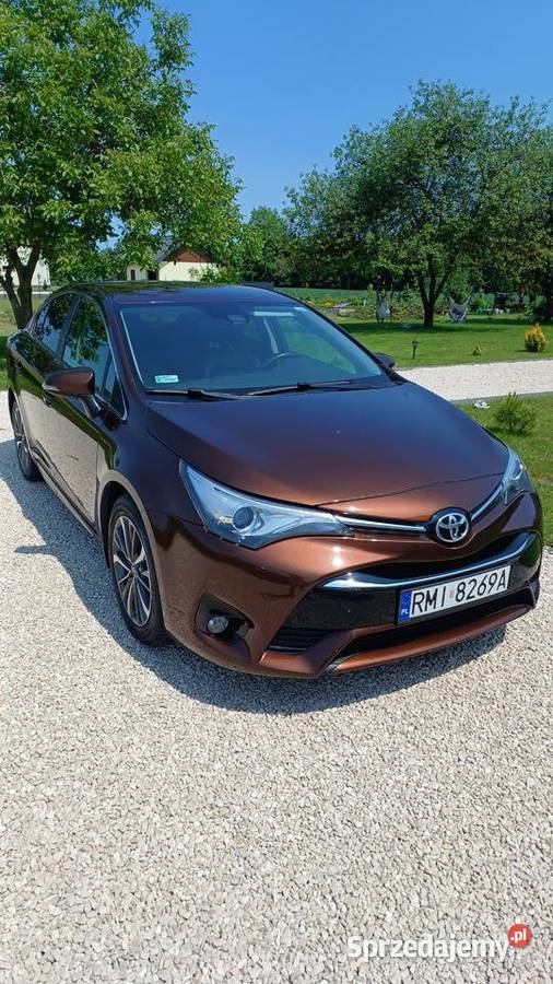 Toyota Avensis 18 benzyna Borowa