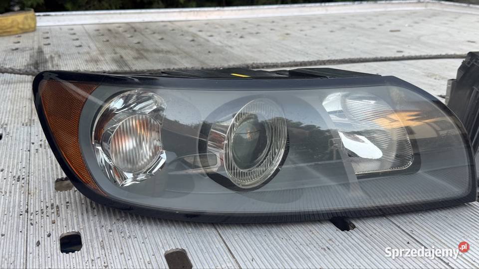 Lampy Przód Halogen H7 Volvo V50 S40 II Oryginał