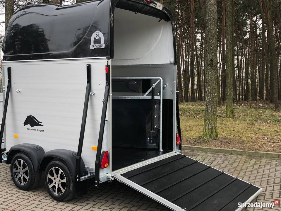Przyczepa do przewozu koni Mustang Strong Szczecin sprzedam