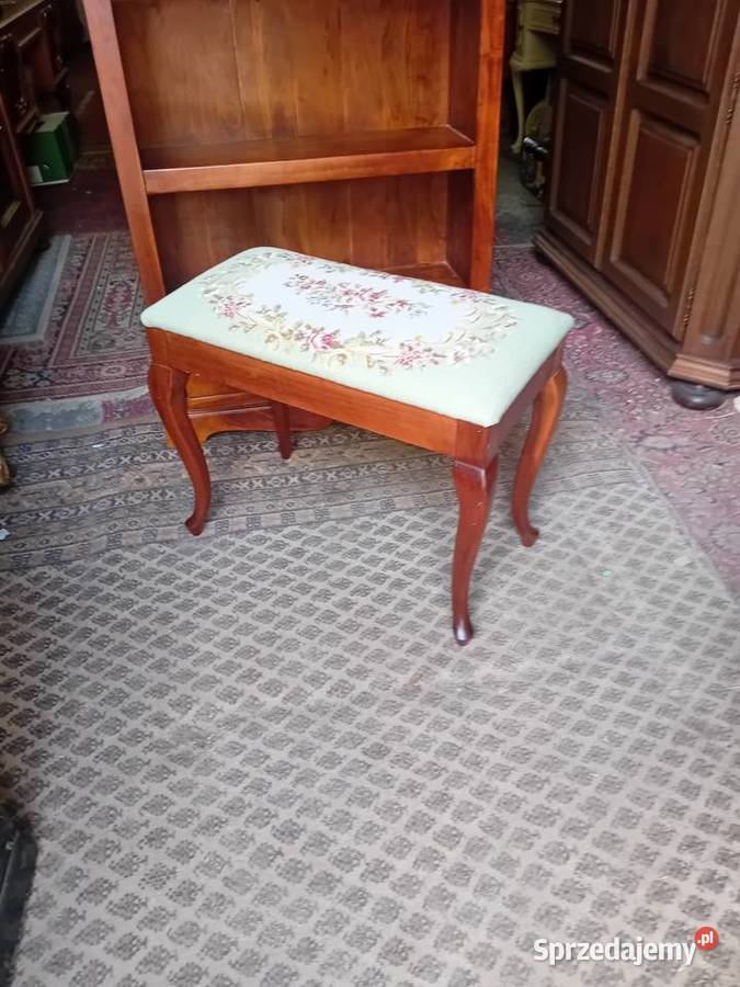 Pufa siedzisko ludwikowskie Tarnogród
