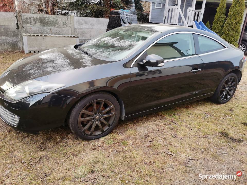 Renault Laguna coupe III z 2009 roku lakier metallic Bełchatów