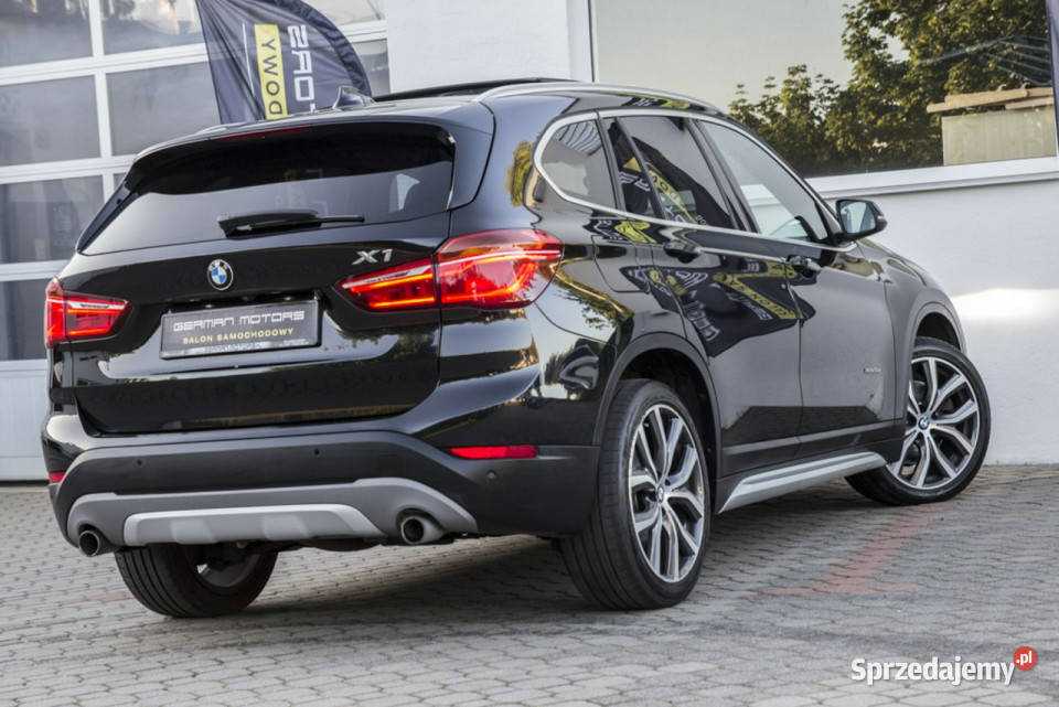BMW X1 Ledy Panorama Kamera Head Up Bezwypadkow światła przeciwmgielne X1 Gdynia