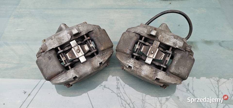 Zacisk przód 330 lewy prawy mercedes w203 Zbąszyń sprzedam
