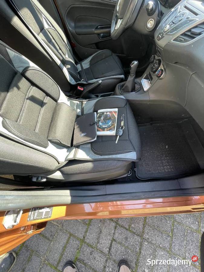 Ford fiesta 125 benzyna rocznik 2015 przebieg Jasienica