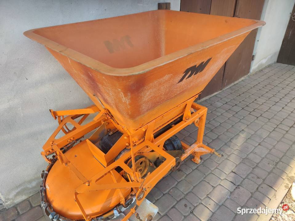 Piaskarka solarka drogowa rozsiewacz kłos motyl