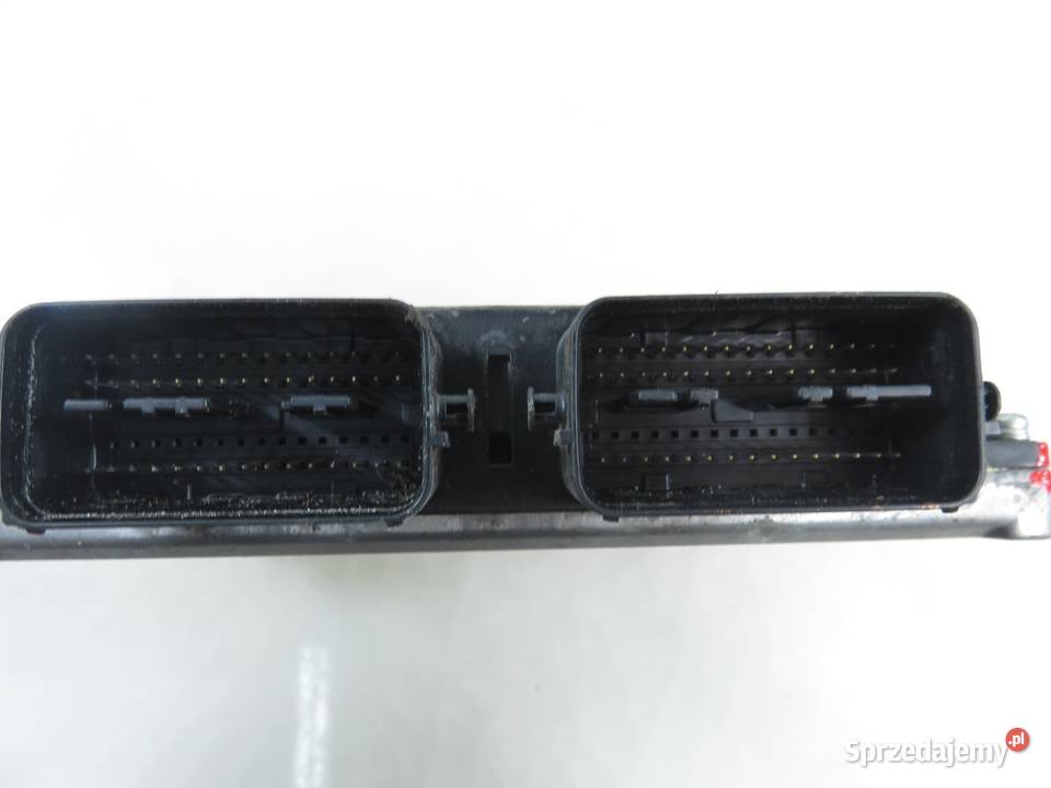 STEROWNIK SUZUKI SWIFT III 13 3392063JH