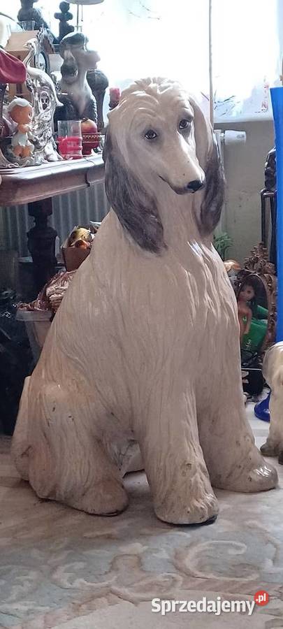 W POZNANIU SPRZEDAMY POWOJENNĄ SYGNOWANĄ FIGURE Gniezno