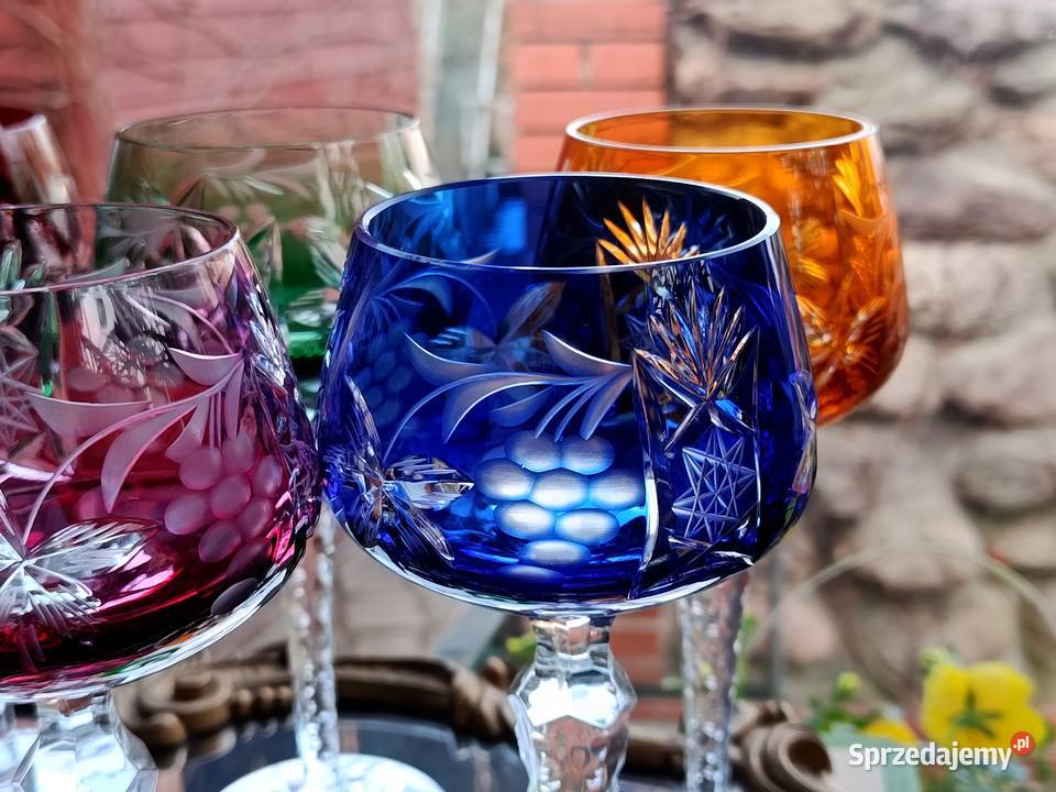Śliczne kieliszki kryształowe