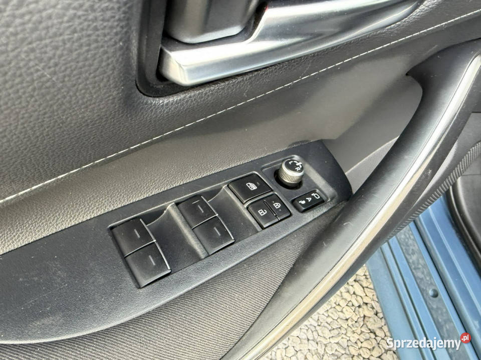 Toyota Corolla 18HSD 122 LPG Virtual Pdc 360 gniazdo USB Otwock Mały sprzedam