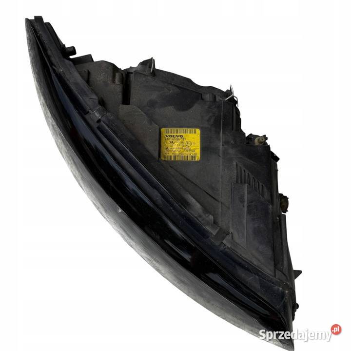 Lampa reflektor przód przednia prawa VOLVO C30 osobowe Barłogi