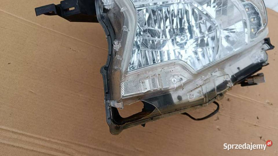 TOYOTA LAND CRUISER 150 LAMPA LEWA