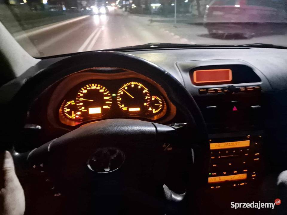 Toytoa Avensis kombi hak