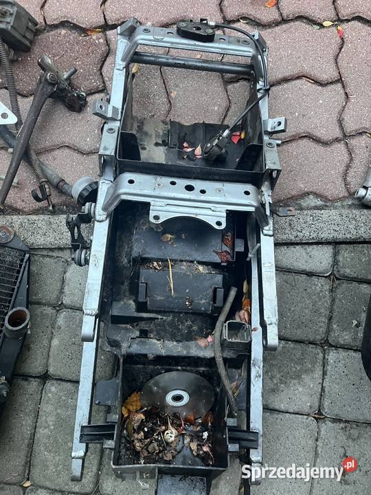 Zx9r części owiewki koło wahacz tył Bystrzyca sprzedam