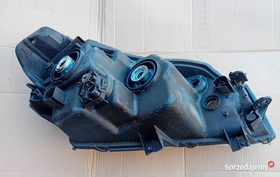 Suzuki Vitara III reflektor lampa lewy przód Oświetlenie Przeźmierowo