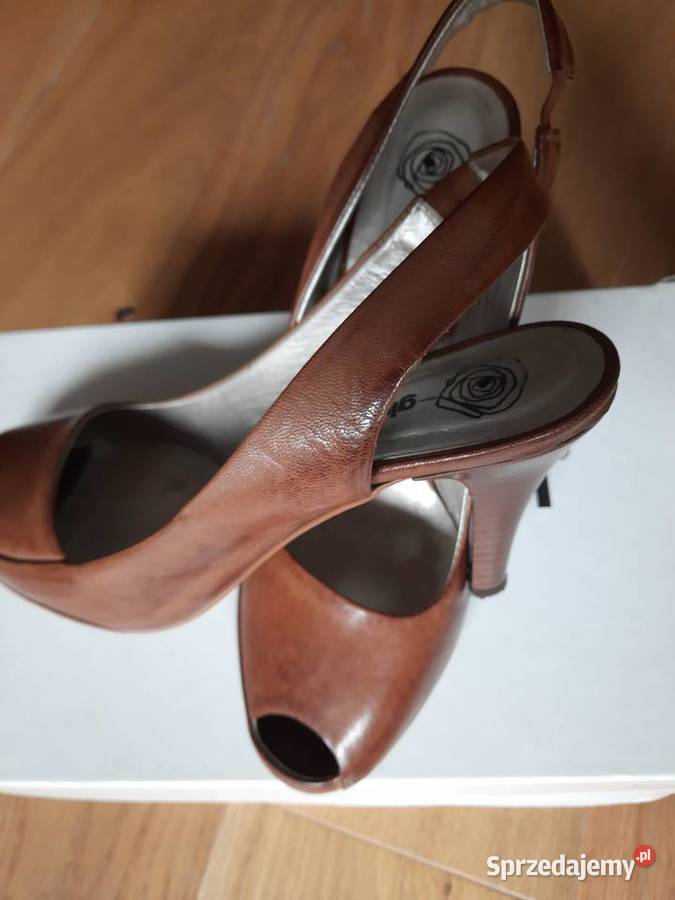 Czółenka letnie skórzane