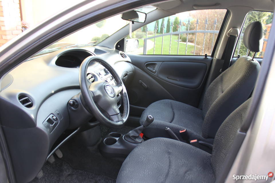 Toyota Yaris 5d 10 klima ABS CD Luboń