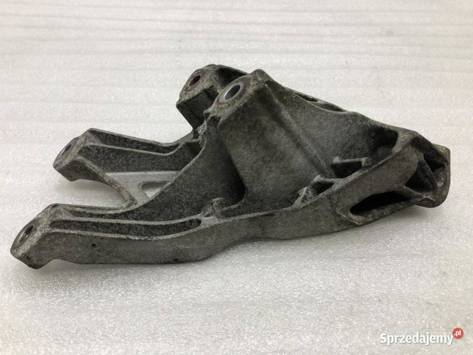 ŁAPA SILNIKA AUDI A5 8T 20TDI 8K0199307