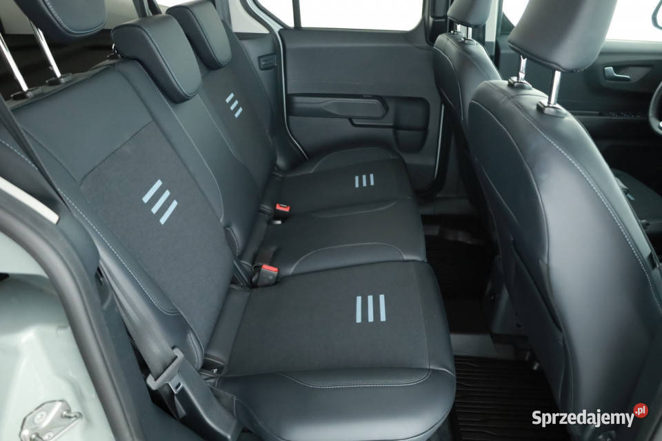 Ford Tourneo Courier 10 EcoBoost klimatyzacja