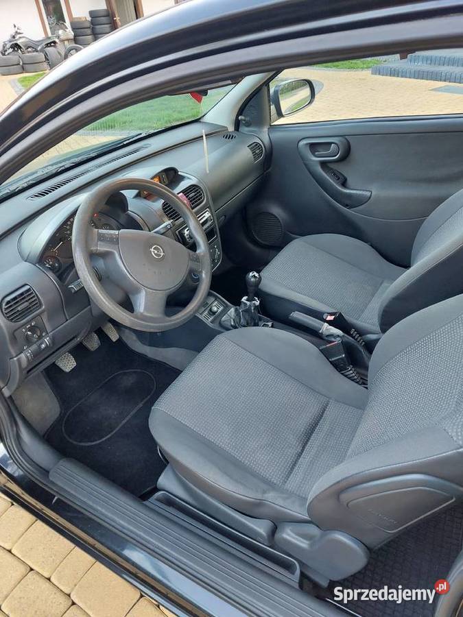 Sprzedam opel corsa 2002 175000 przebiegu klima