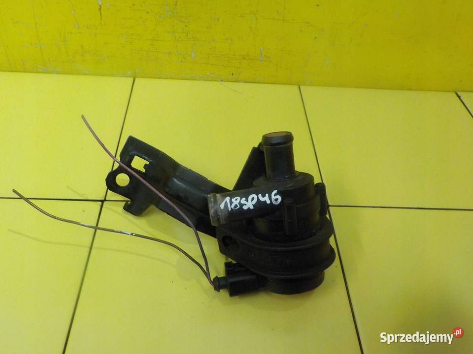 A3 8P SUPERB GOLF 18 TFSI 10r 160 CDA pompa wody