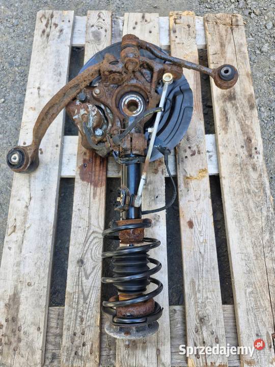 BMW E90 E91 XDRIVE AMORTYZATOR ZWROTNICA WAHACZE osobowe Amortyzatory dolnośląskie sprzedam
