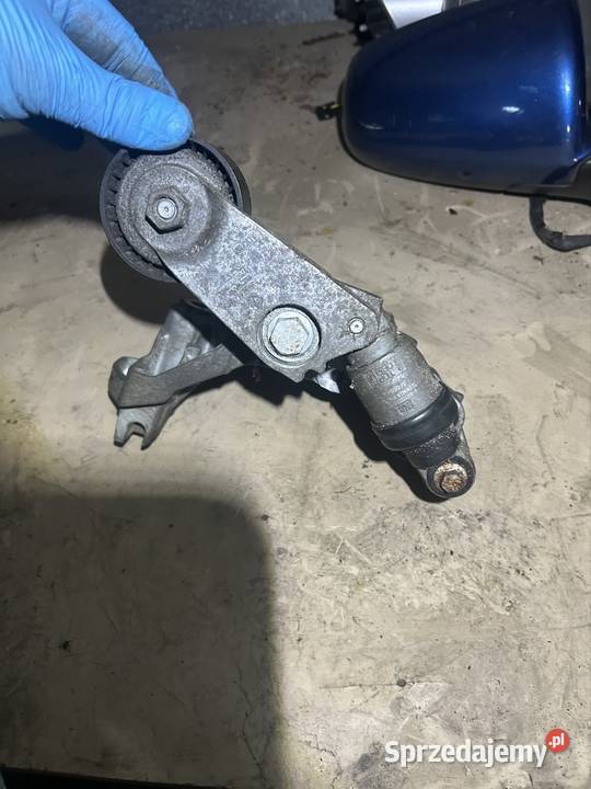 Łapa podstawa alternatora Renault Opel Fiat 20 Kęty
