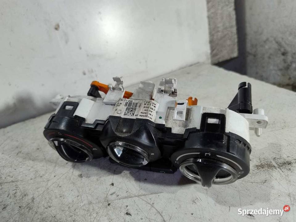 PANEL KLIMATYZACJI PEUGEOT 208 96722486ZD Panele sterowania, przełączniki Motoryzacja sprzedam