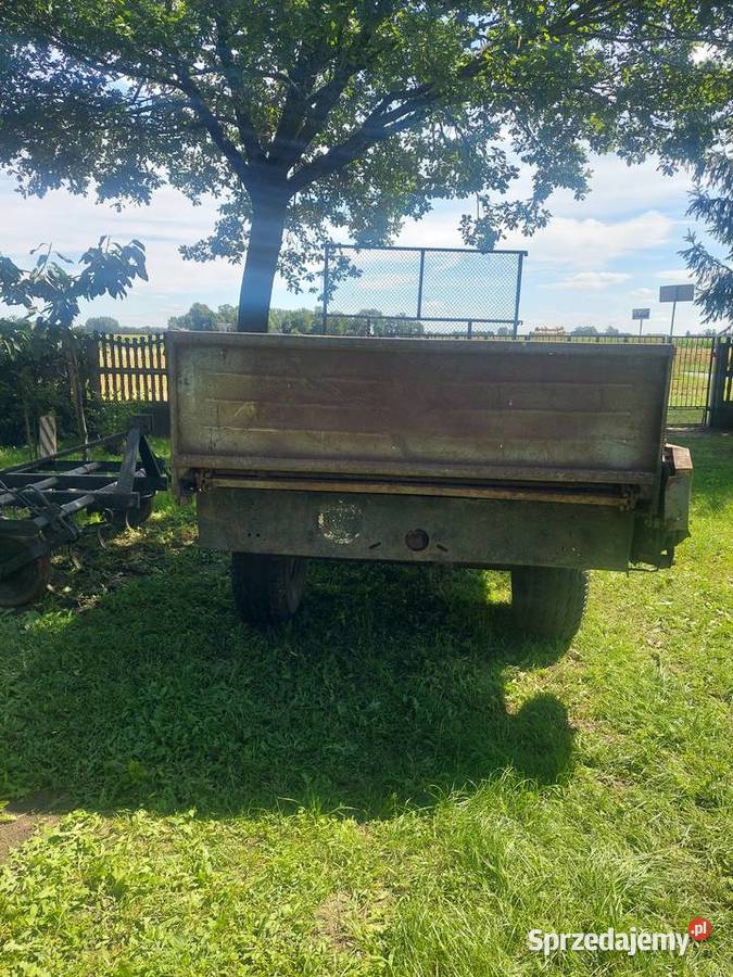 Rozrzutnik obornika jednoosiowy 3t T032 z Gostuń