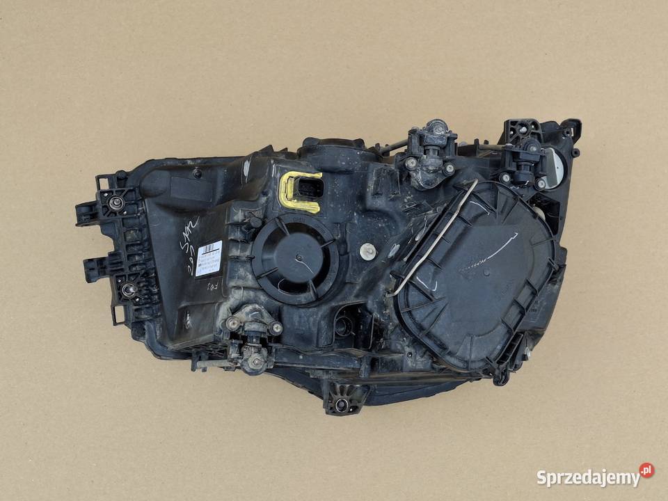 MERCEDES ACTROS ANTOS REFLEKTOR PRAWY LAMPA Bieleń
