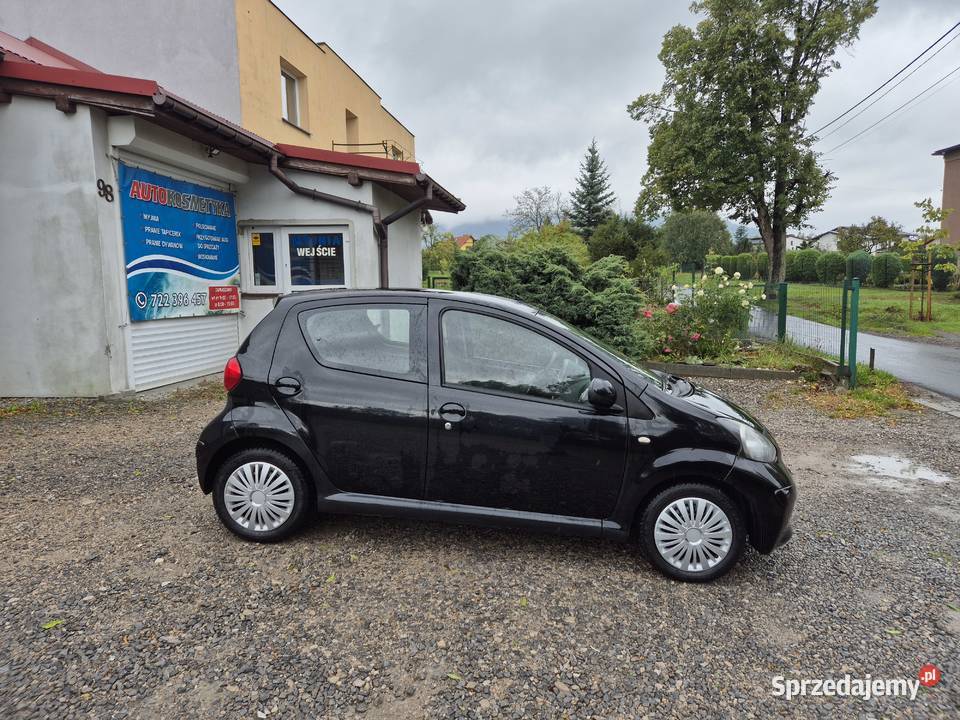 Toyota Aygo 5 drzwi10 benz 68 Klimatyzacja Aygo