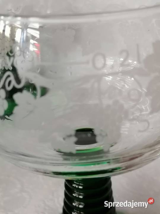 Kieliszki do wina na zielonej nóżce Luminarc śląskie Sosnowiec sprzedam