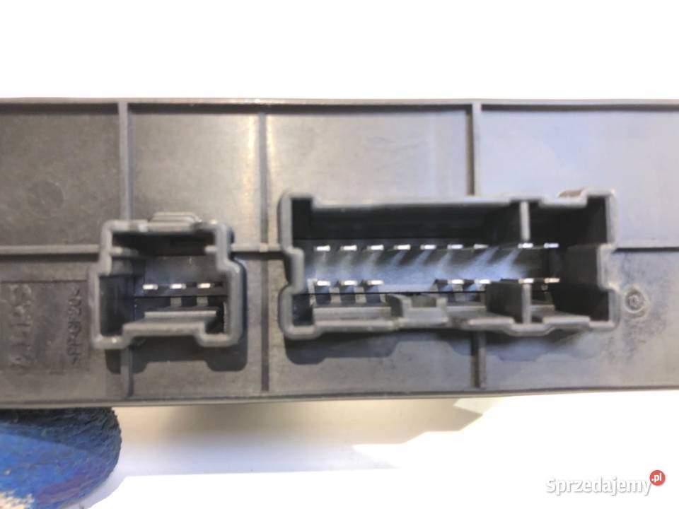 PRZEŁĄCZNIK SZYB NISSAN LEAF ZE0 254013NA0B sprzedam