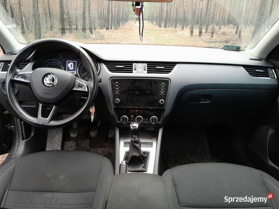 Syndyk sprzeda samochód Skoda 5E Octavia Octavia Bydgoszcz