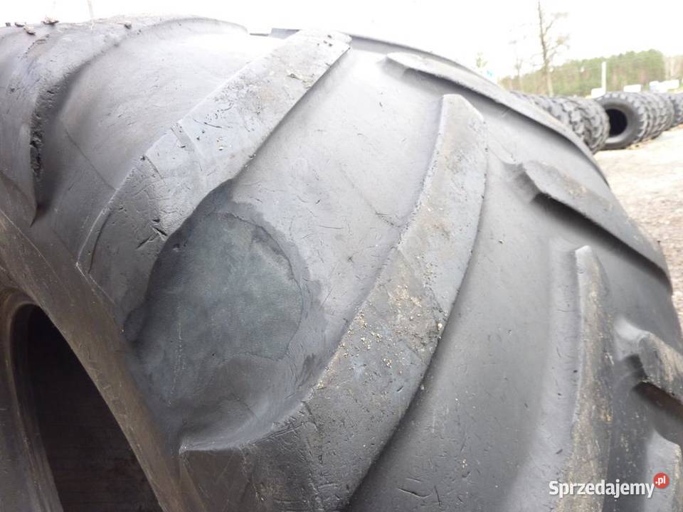 2x Opona używana rolnicza 105050R32 MICHELIN 700 Zaścianki sprzedam