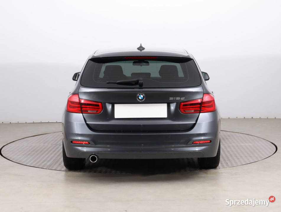 BMW 3 318 d Rok produkcji 2015 Piaseczno