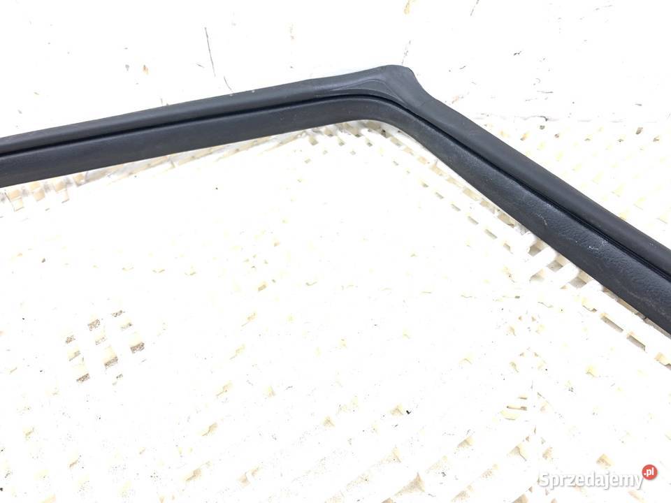 USZCZELKA DRZWI TYŁ LEWA KIA SPORTAGE IV SUV