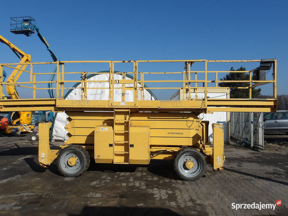 Podnośnik nożycowy spalinowy 15m 4x4 Genie Pleszew