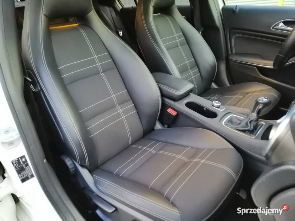 Mercedes A180 16 benzyna 103 000 przebiegu pełna