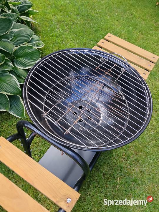 Grill ogrodowy węglowy