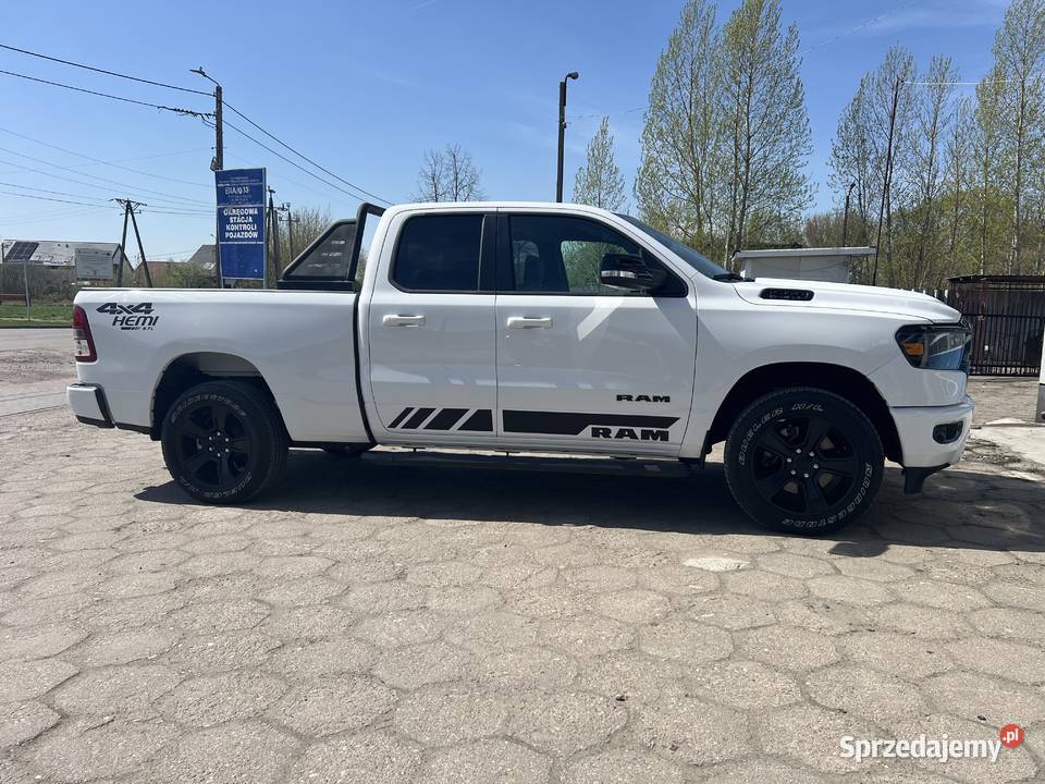 RAM 1500 57 HEMI 4X4 MAŁY PRZEBIEG LPG ABS Łapy