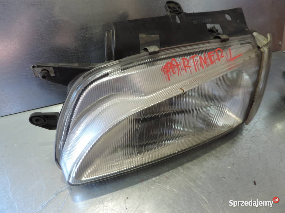 LAMPA LEWA PRZEDNIA REFLEKTOR CITROEN PEUGEOT sprzedam