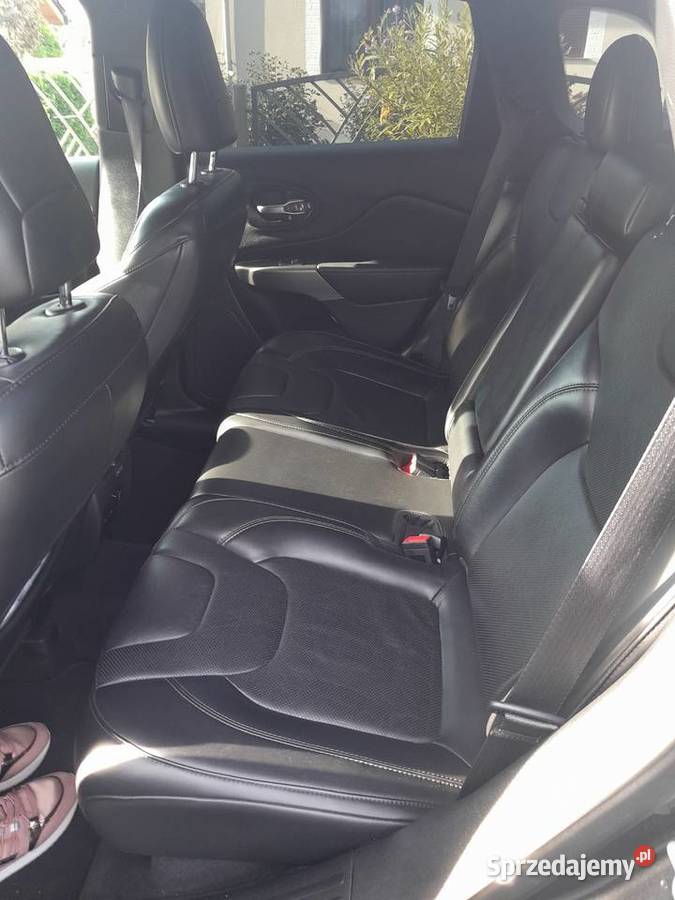 Jeep Cherokee 20 270 2020r black edition benzyna