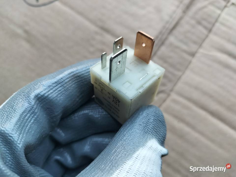 przekaźnik 4RA00750702 HELLA